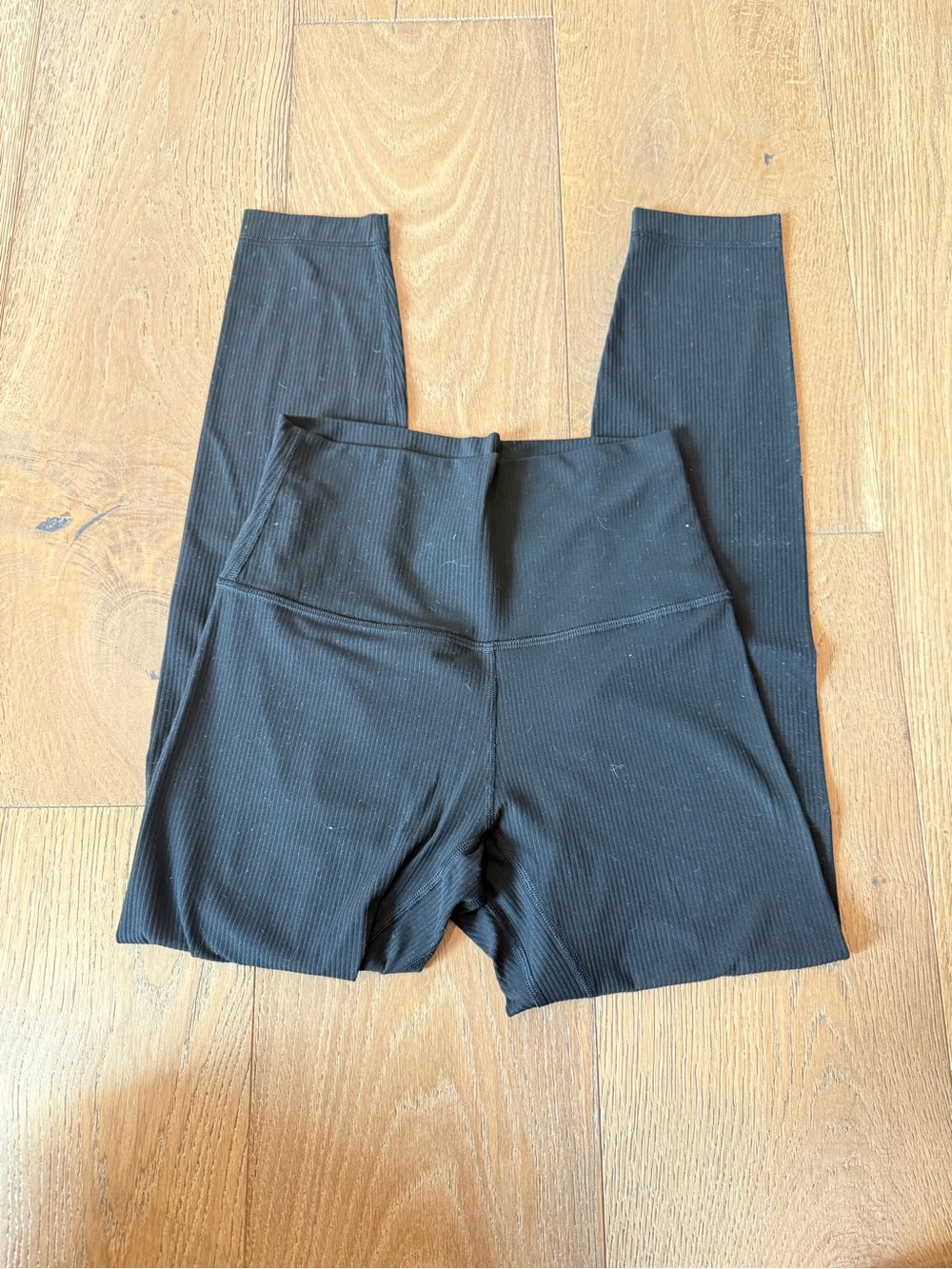 Lululemon black ribbed high rise align leggings 25”